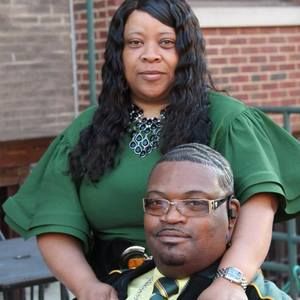 Meet your Posher, Sharon